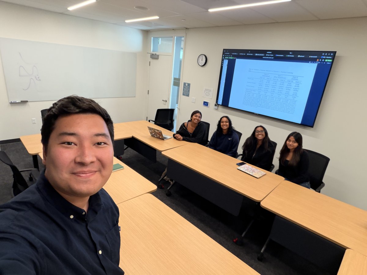Lab students presenting research